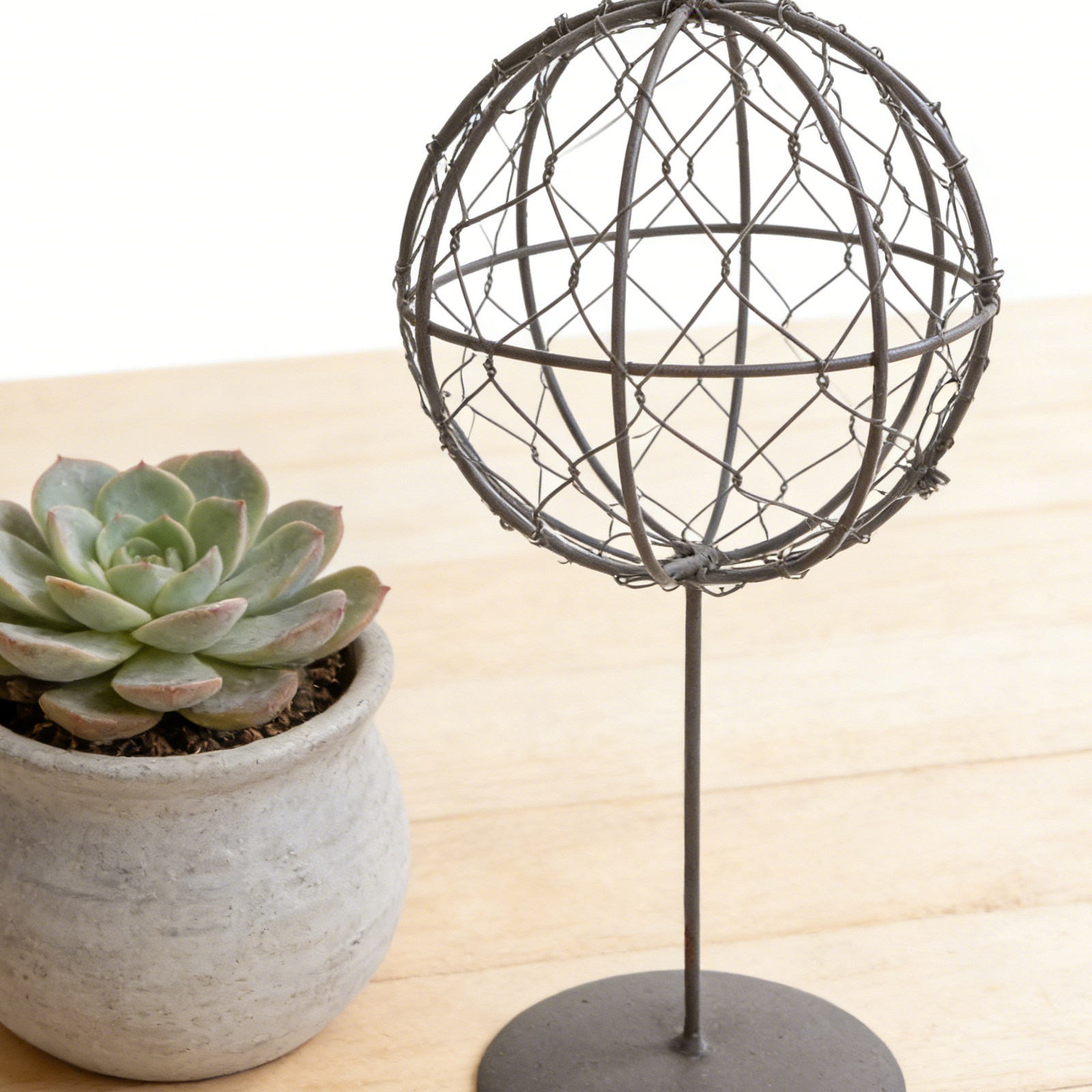 Wreath Form Wire - 10 Inch Iron Wire Wreath Form