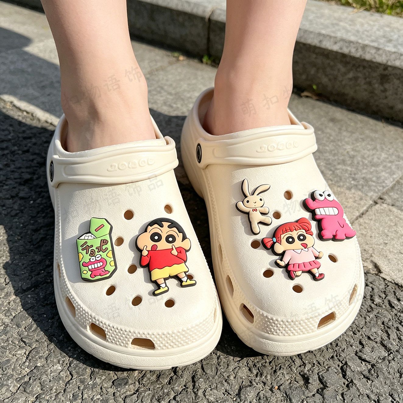 Crayon Shin-chan shoe flower a - огляд і ціна Florist Supplies